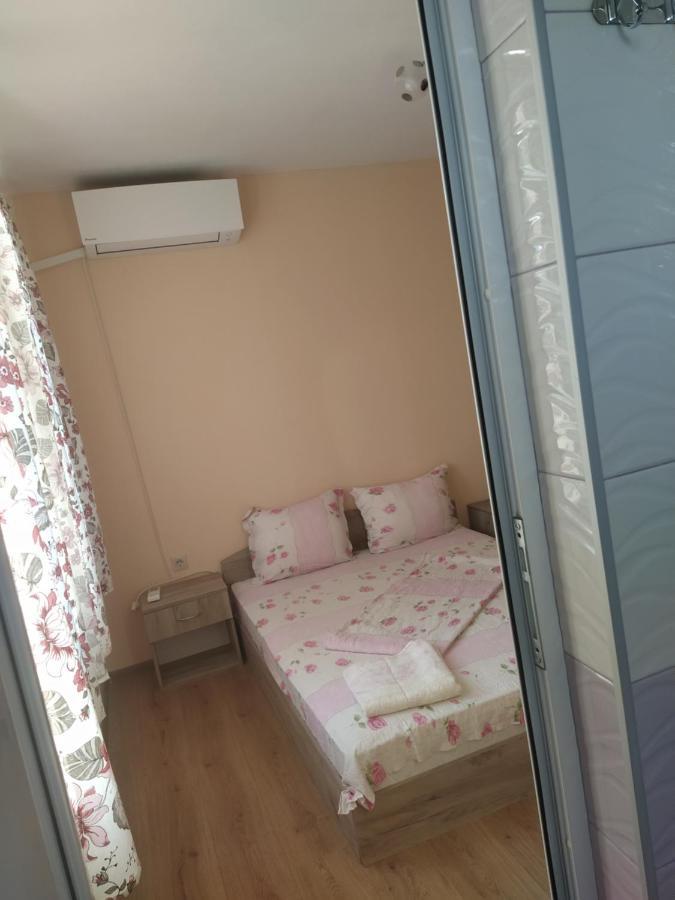 Guest House Proynovi Kalofer Eksteriør billede